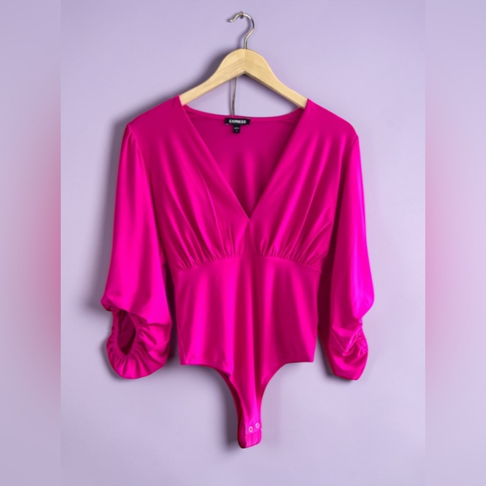 Express pink long-sleeve v-neck bodysuit - Picture 2 of 10